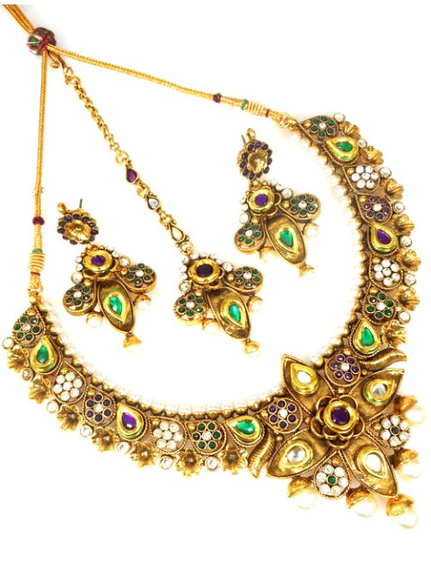 Exclusive Polki Set